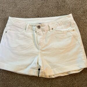 Jcp white denim cuffed shorts 12